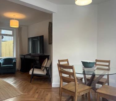 Dublin Casa | Original 1920s City center house fully renovated