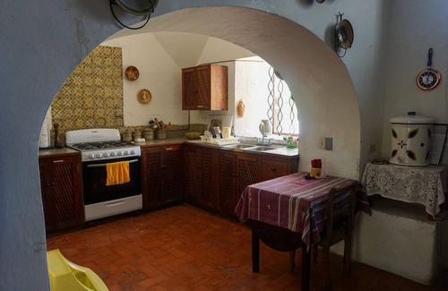 Antigua Guatemala Villa | Hogar colonial original, centro absoluto de Antigua, grande, con un precio razonable