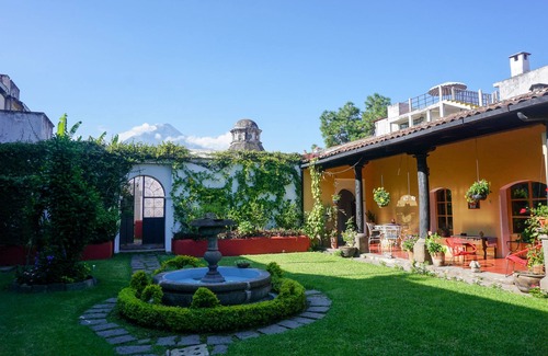 Antigua Guatemala Villa | Hogar colonial original, centro absoluto de Antigua, grande, con un precio razonable