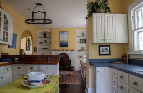 Pigeon Point Cabaña | Original Craftsman Cottage