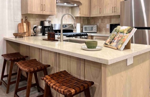 Port Isabel Casa | Orion B: Heated Pool, Desk, Laundry