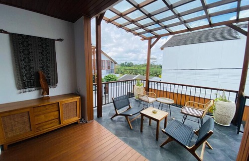 Lodtunduh Apartamento | OriVista Luxe Private Pool Villa Ubud Balcony View