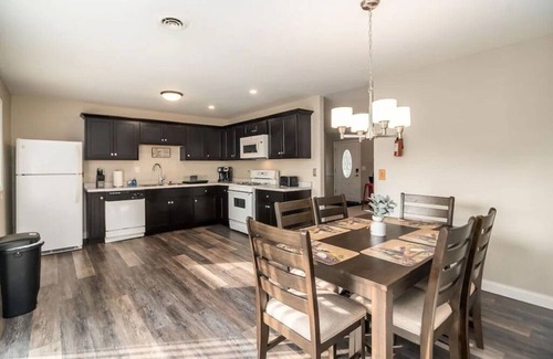 Orland Park Casa | Orland Park FHS Rental -Huntington Ct