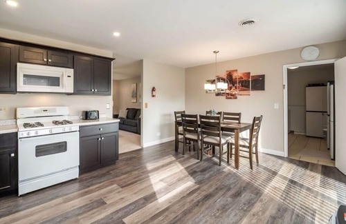 Orland Park Casa | Orland Park FHS Rental -Huntington Ct