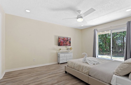 Royal Palm Bay Apartamento | Orlando/Disney Renovated Modern Cozy 3br Condo 15 min. from Disney