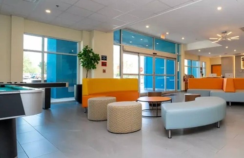 Florida Central Atlantic Coast Hotel | Orlando Getaway: Affordable Unit w/ Outdoor Pool and Shuttle to Parks!