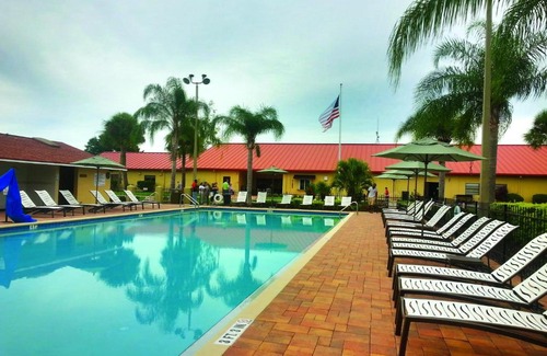 Four Corners Complejo | Orlando RV Resort