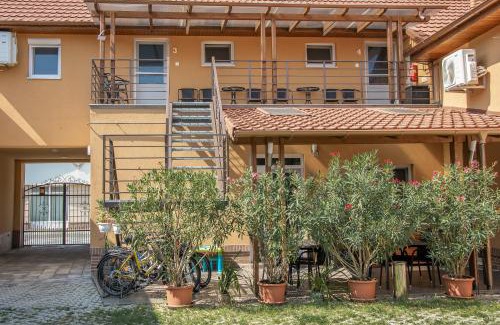Oroshaza Apartamento | Oros House Apartmanház