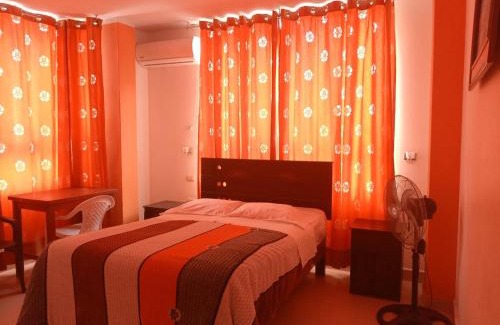 Veintiseis de Octubre Hotel | Orquidea's Hotel