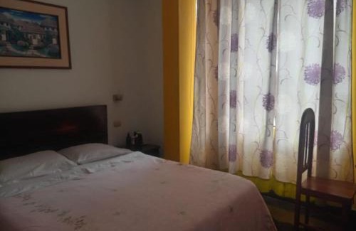 Veintiseis de Octubre Hotel | Orquidea's Hotel