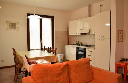 Orta San Giulio Casa | Orta San Giulio: casa rodeada de vegetación ideal para familias
