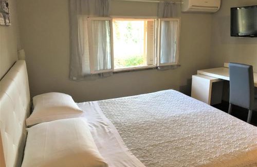 Quartiere XX Ardeatino Hotel | Orto Di Roma