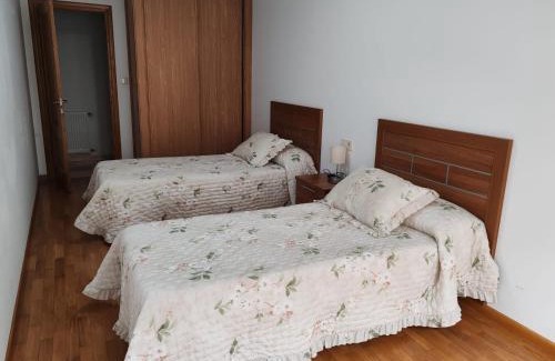 Figueras (Castropol) Apartamento | Os Garitos