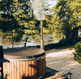 gmina Rzasnik Apartamento | Osada Poli - Domek Panoramiczny nad Narwią z Prywatną Balią i Hydromasażem