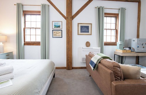 Raphine Cabina | Osceola Mill is a B&B inn located in the Shenandoah Valley 20 minutes from Lexington and Staunton.