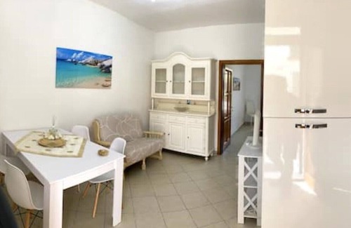 Nulvi Apartamento | Osiris house with private garden and barbecue