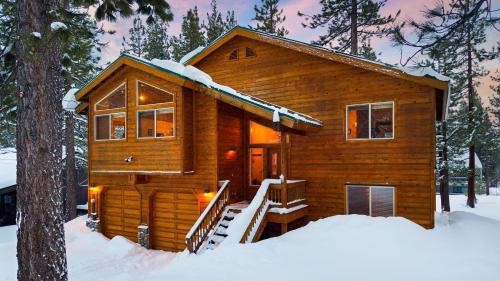 Truckee Casa | Oslo Haus by AvantStay Cabin Retreat Near Northstar Downtown Truckee