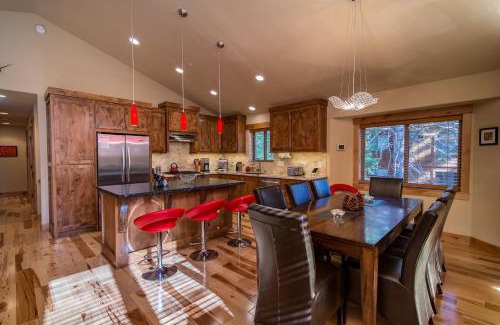 Truckee Casa | Oslo Oasis