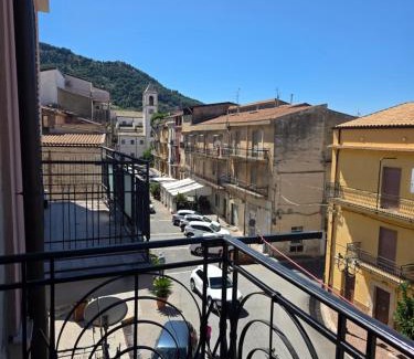 Santo Stefano Quisquina Casa | Ospitalità Melìa