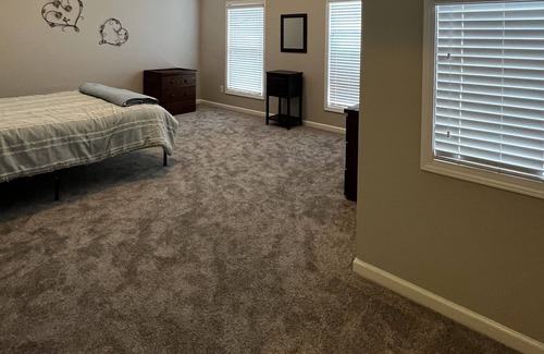 Piney Green Casa | Osprey Getaway 3500sqft open floor plan , close to base, beaches, restaurants