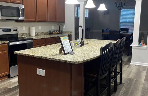 Piney Green Casa | Osprey Getaway Jacksonville NC