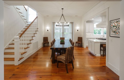 Palmetto Bluff Casa | True 4 Bedroom Village Home con área común grande y envoltura alrededor de porche