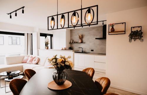 Ostend City Centre Apartamento | Ostend Centre Bayview Apartment + Free Parking