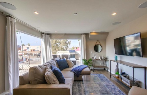 Mission Beach Casa | Ostend Villa