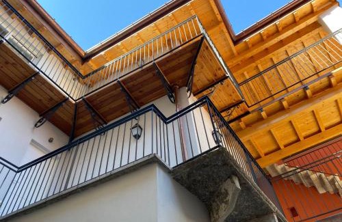Brusimpiano Apartamento | OSTERIA al CANTONACCIO APARTMENTS