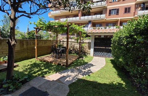 Quartiere XXXV Lido di Castel Fusano Apartamento | OSTIA HOME