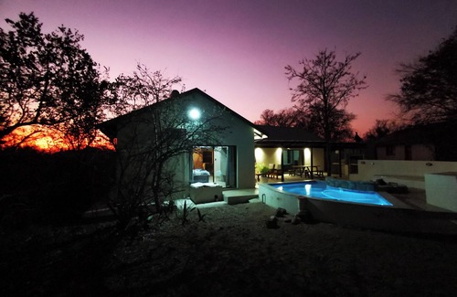 Marloth Park Villa | Ostrich Hide on the border of the Kruger Park