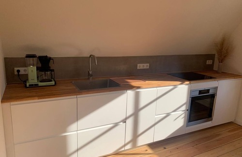 Nordstadt Apartamento | Ostseeloft Ferienwohnung 500 m Entfernt von der Flensburger Förde und Stadtnah