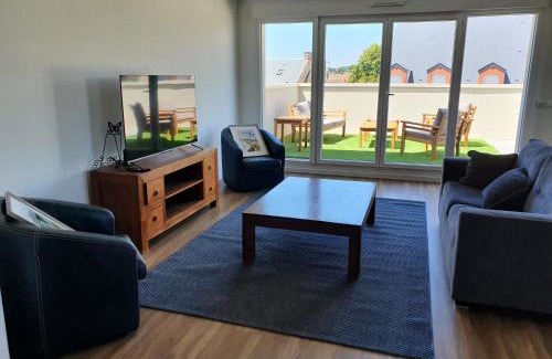 Ouistreham Apartamento | Othello Sea Flat - Appartement terasse familial