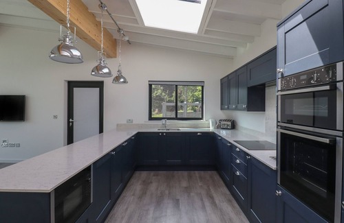 Belford Cabaña | Otters Cove