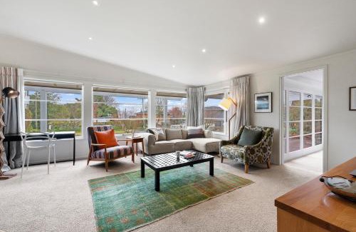 Two Mile Bay Casa | Otupai Cottage