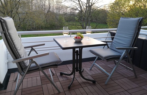 Schilksee Apartamento | Our apartment is located in the center of Kiel-Schilksee, 200 m to the beach.