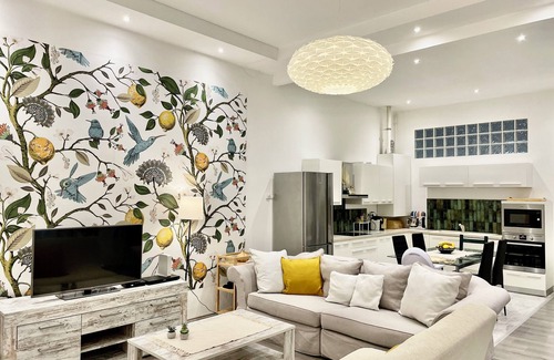 Vizivaros Apartamento | Our charming spacious family friendly home in lovely Budapest near the Castle