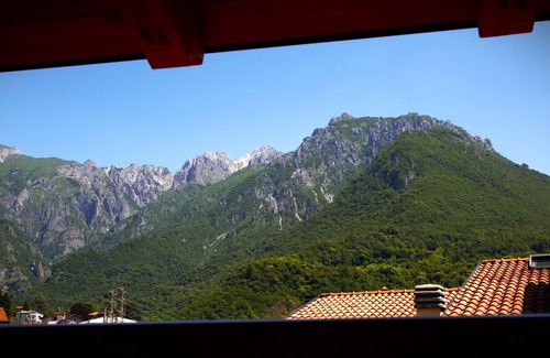Mandello del Lario Casa | Our Happy Place Detached vacation home with garden