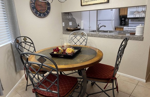 East Mesa Condominio | Our Hideaway Condo!