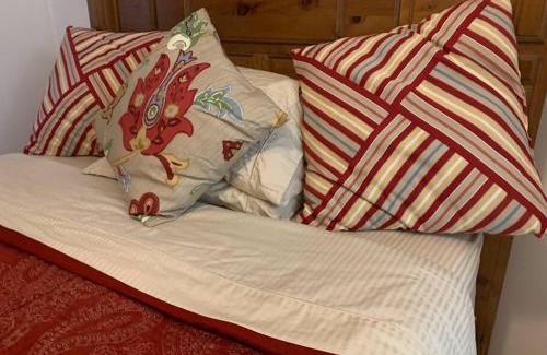 Wills Point Casa | Our Hummingbird Cottage FREE FOOD