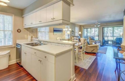 Pawleys Island Condominio | Our Li'l Getawave! Two-bedroom condo in Pawleys Plantation Golf and Country Club
