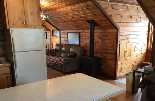 Elba Chalet De Esquí | Our Loft is minutes from Trout Streams, Whitewater State Park and Hiking.