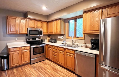 Cheat Lake Casa | Our Lovely Lake House Large Groups Welcome + Great Location!