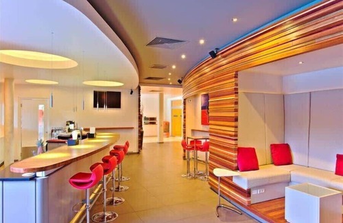 Paramaribo Apartamento | Nuestra suite junior de lujo moderna y elegante diseñada