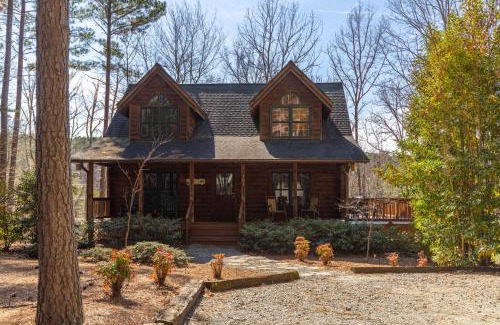 Hidden Lake Casa | Our Neck of the Woods at Hidden Lake