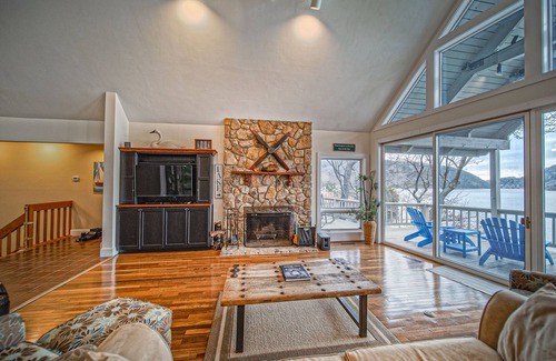 Huddleston Casa | Our Point of View - Lakefront home with hot tub, pool table, dock - dog-friendly