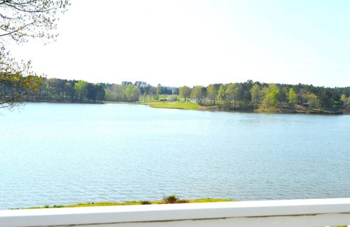 Semora Casa | Our Point of View on Hyco Lake