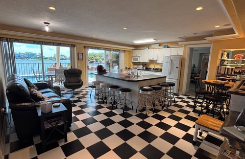 Sandbridge Casa | Our Sand Castle-Waterfront, Private Pool, Beach, Dock, Fishing, Kayaks, Sunsets!