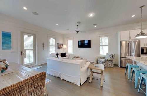 Lakeside at Blue Mountain Beach Casa | Our Treasure | Stunning View, Pool, Beach Access!