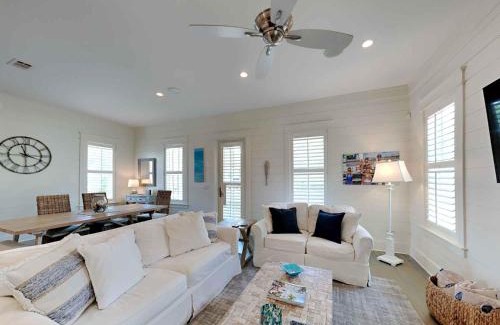 Lakeside at Blue Mountain Beach Casa | Our Treasure